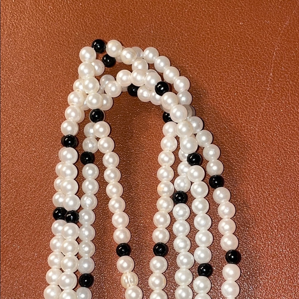 Classic White bead and Pearl and Black Bead Multi-Strand Necklaces - Picture 5 of 5